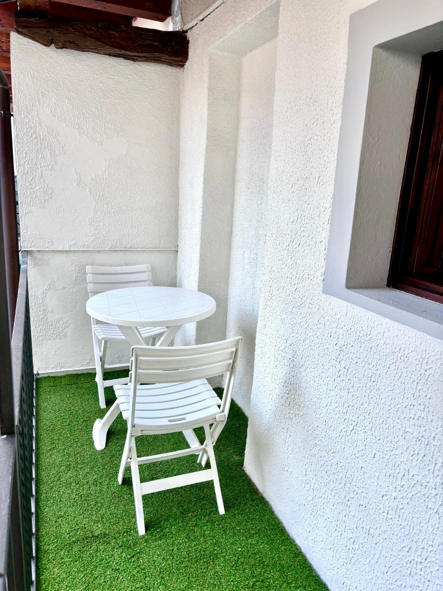 Vittoria Holiday House - Tulip Apartment And Tulip Room ストレーザ エクステリア 写真