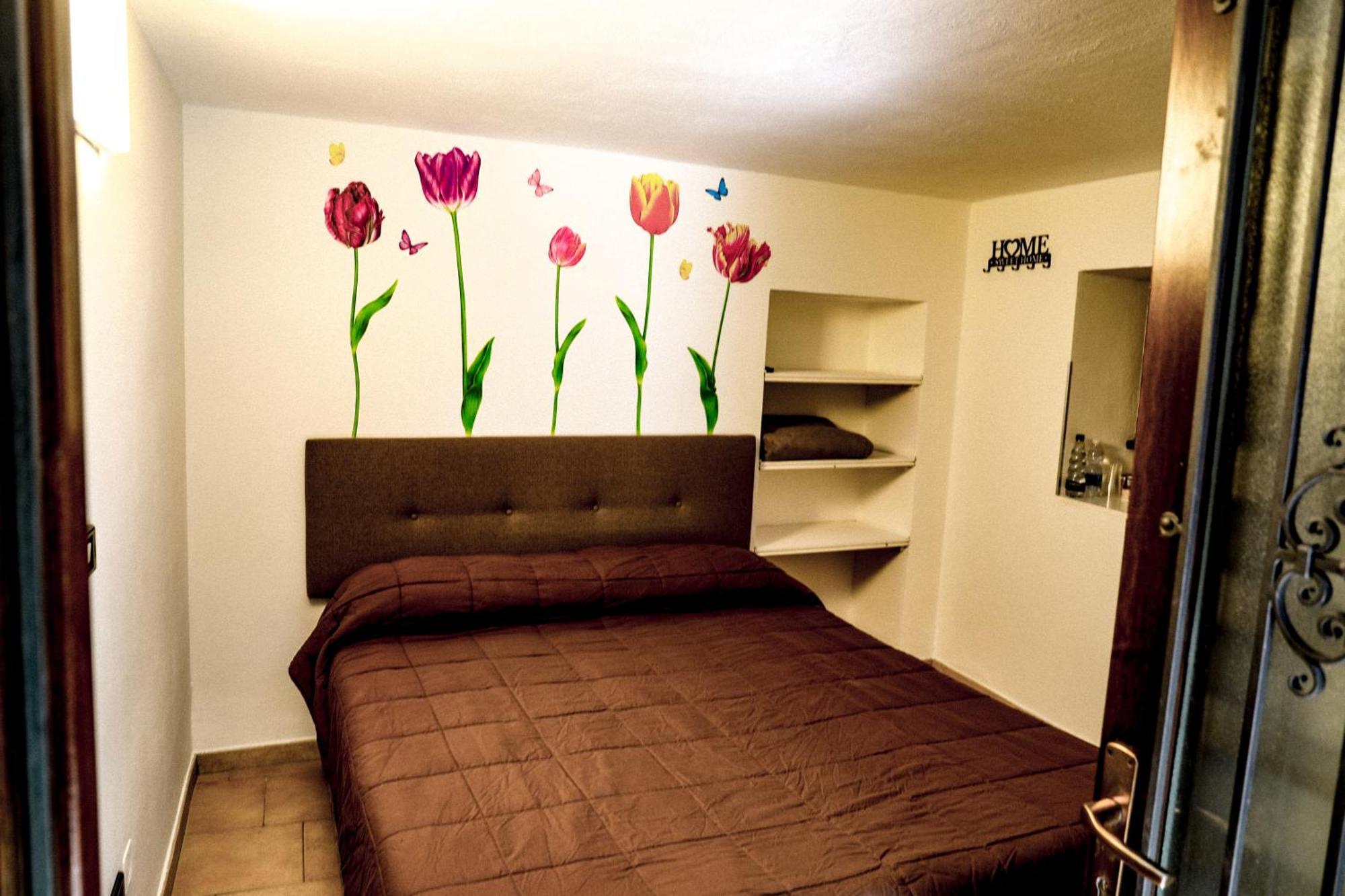 Vittoria Holiday House - Tulip Apartment And Tulip Room ストレーザ エクステリア 写真